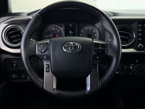 Certified 2023 Toyota Tacoma TRD Off-Road AWD/4WD image 13