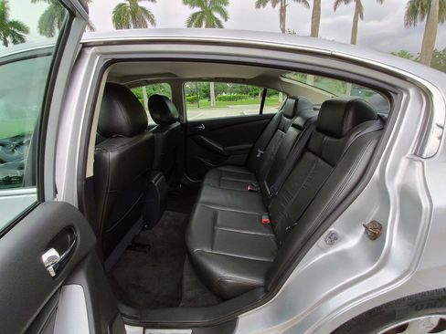 Used 2009 Nissan Altima 2.5 SL w/ SL Pkg FWD image 35