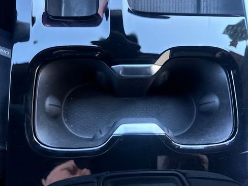 Used 2025 Buick Enclave Sport Touring image 21