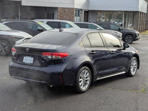 Used 2022 Toyota Corolla LE image 5