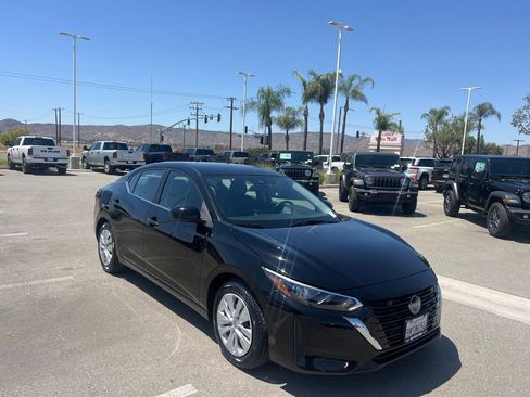 Used 2024 Nissan Sentra S FWD image 2