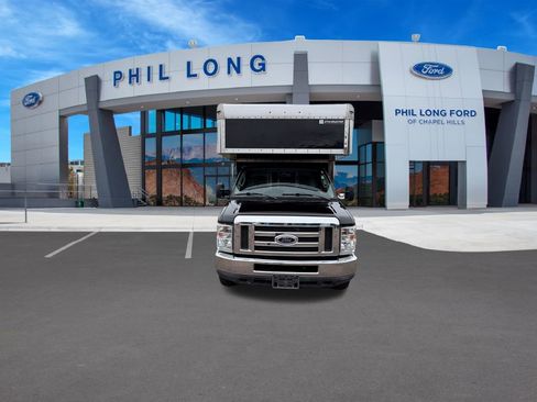 Used 2016 Ford E-450 and Econoline 450 Super Duty RWD image 8