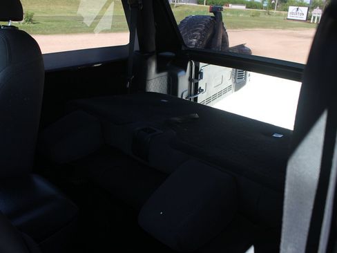 Used 2015 Jeep Wrangler Sport AWD/4WD image 32