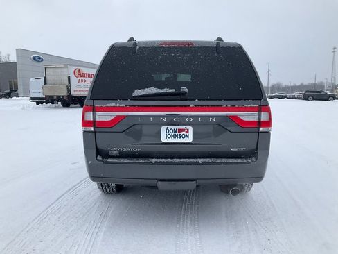 Used 2015 Lincoln Navigator 4WD image 28