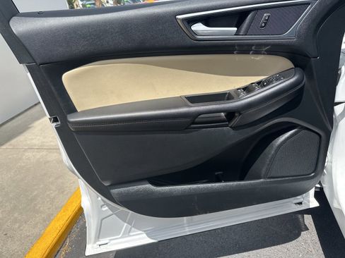 Used 2024 Ford Edge SE w/ Black Appearance Package AWD/4WD image 13