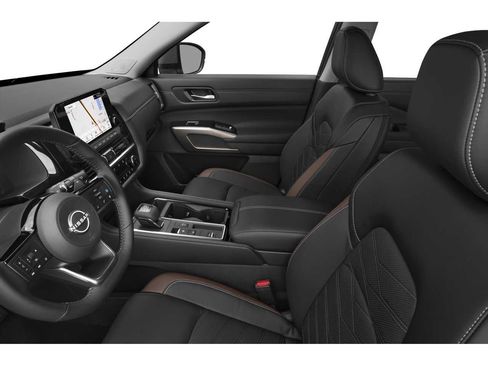 Used 2025 Nissan Pathfinder Platinum AWD/4WD image 6