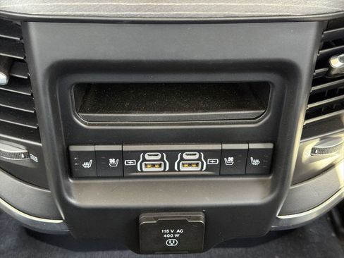 Used 2022 RAM 1500 Limited image 29