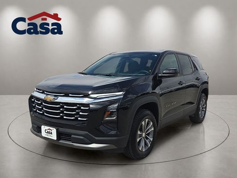 Used 2025 Chevrolet Equinox LT FWD image 1