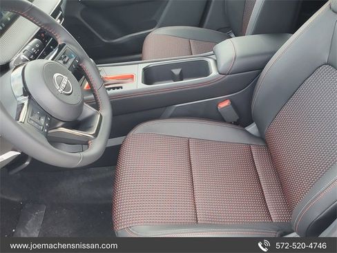 New 2026 Nissan Kicks SR image 10