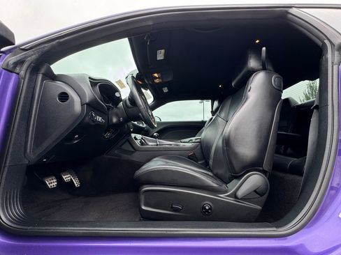 Used 2016 Dodge Challenger R/T Plus RWD image 10