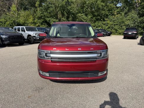Used 2018 Ford Flex Limited FWD image 2