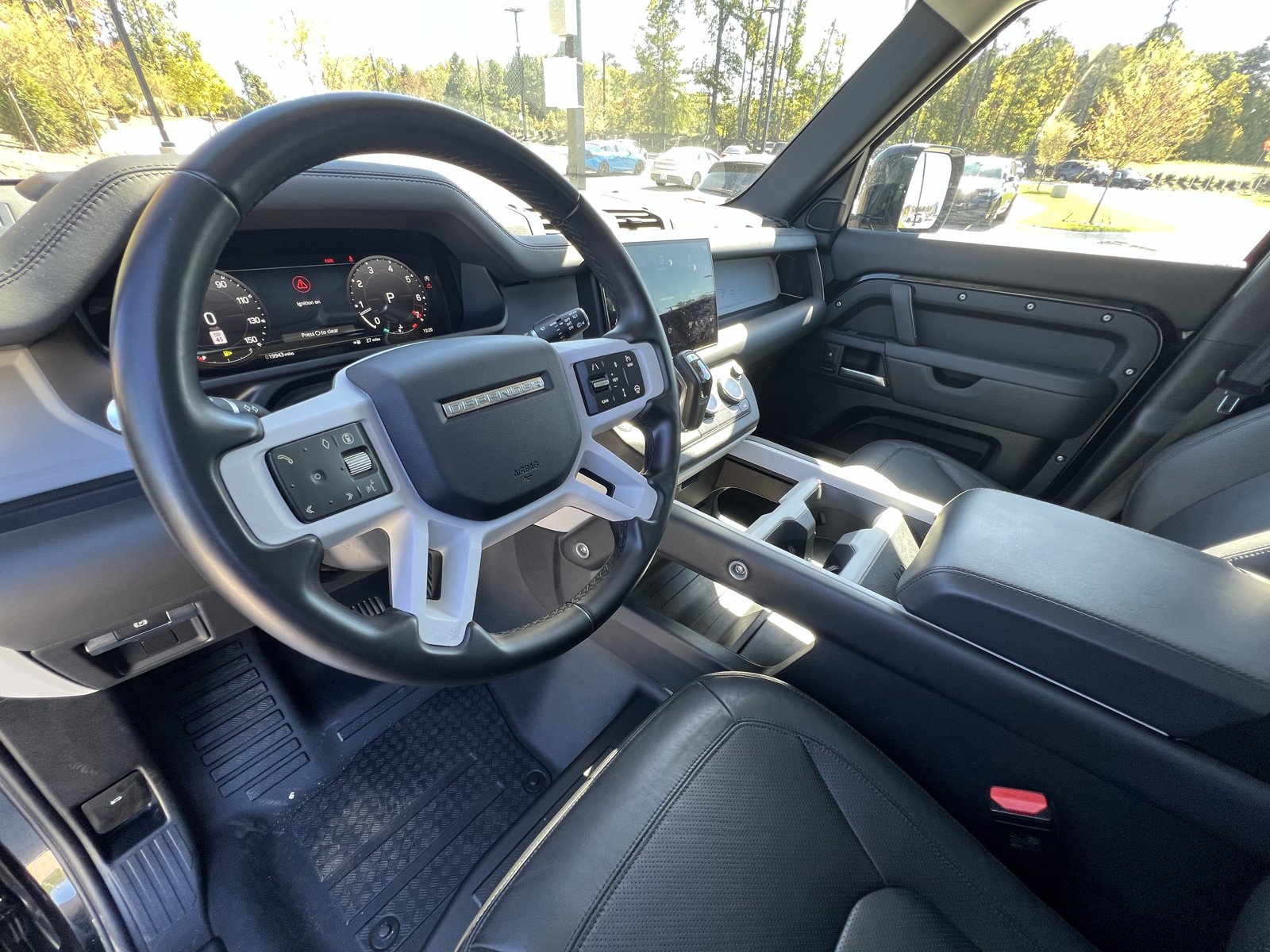 Used 2025 Land Rover Defender 110 S AWD/4WD image 16