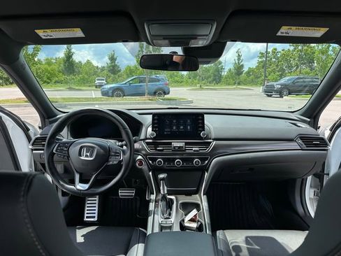 Used 2020 Honda Accord Sport image 25