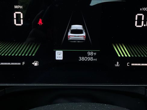 Used 2025 Kia K4 FWD image 39