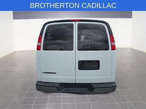 Used 2019 Chevrolet Express 3500 LT w/ LT Preferred Equipment Group RWD image 8