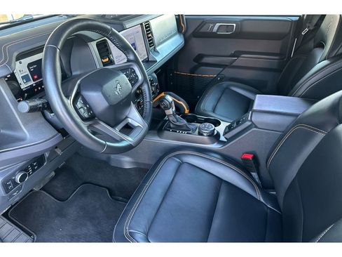 Used 2023 Ford Bronco Badlands image 10