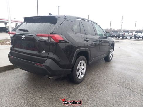 Used 2024 Toyota RAV4 LE image 6