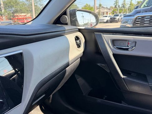 Used 2018 Toyota Corolla LE w/ LE Premium Package FWD image 22