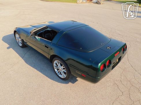 Used 1995 Chevrolet Corvette Coupe image 15