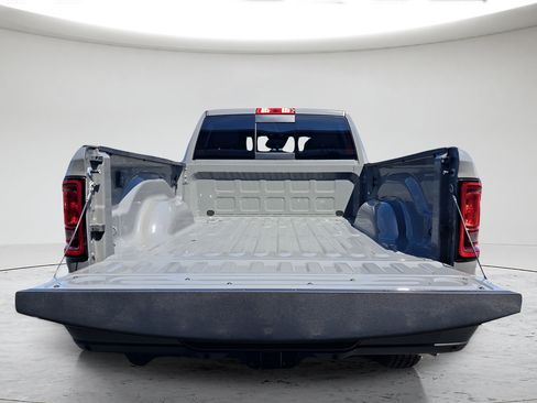 New 2026 RAM 2500 Tradesman AWD/4WD image 27