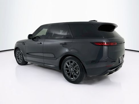 Used 2024 Land Rover Range Rover Sport SE AWD/4WD image 3