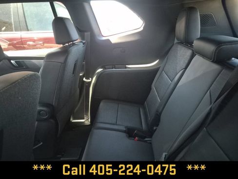 Used 2026 Buick Enclave Sport Touring FWD image 28