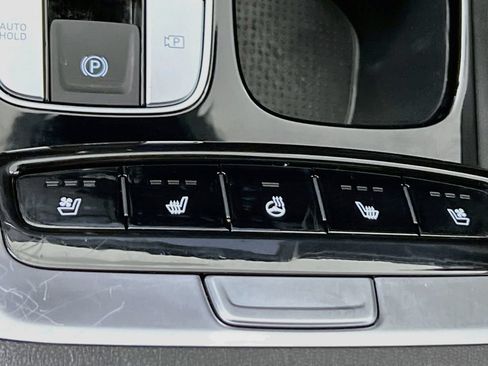 Certified 2022 Hyundai Santa Cruz Limited AWD/4WD image 13
