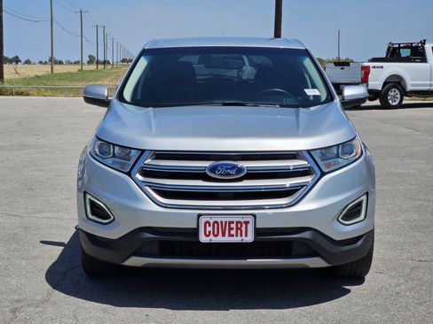 Used 2018 Ford Edge Titanium FWD image 2