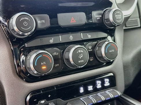 Used 2022 RAM 1500 Big Horn AWD/4WD image 22