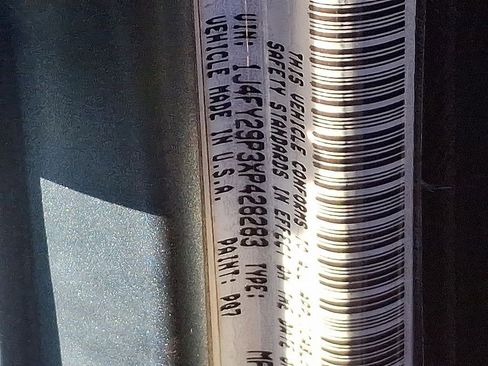 Used 1999 Jeep Wrangler SE image 26