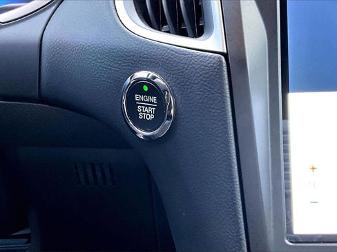 Used 2021 Ford Edge SE w/ Cargo Accessory Package image 25