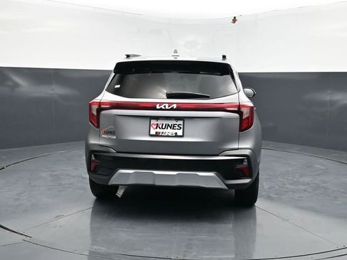 Used 2025 Kia Seltos S image 8