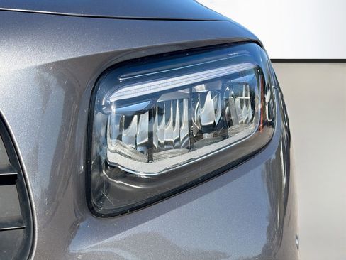 Used 2025 Mercedes-Benz GLB 35 AMG 4MATIC image 10