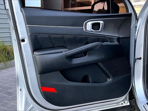 Used 2022 Kia Sorento SX image 23