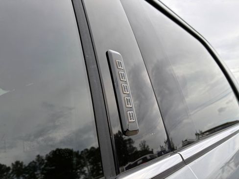Used 2023 Ford F150 Lariat w/ Max Trailer Tow Package AWD/4WD image 8