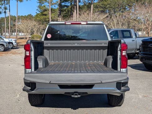 New 2025 Chevrolet Silverado 1500 Custom image 14