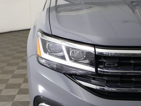 Used 2020 Volkswagen Atlas Cross Sport SEL Premium R-Line image 19