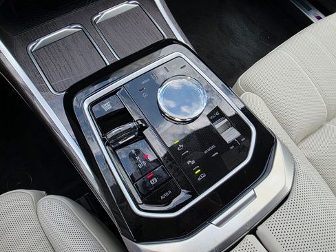 New 2026 BMW 760i xDrive w/ Executive Package AWD/4WD image 18