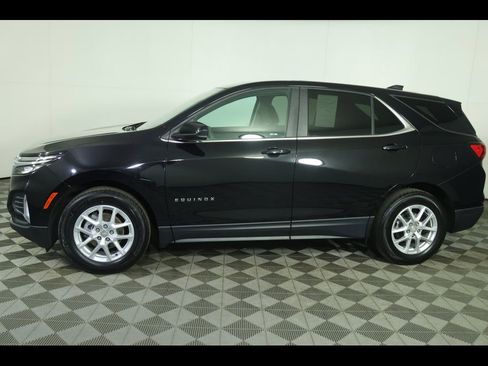 Used 2022 Chevrolet Equinox LT image 12