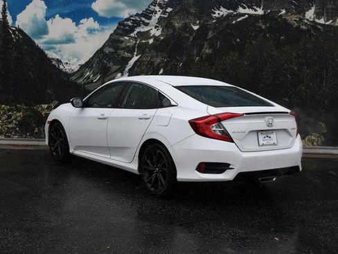 Used 2019 Honda Civic Sport image 9