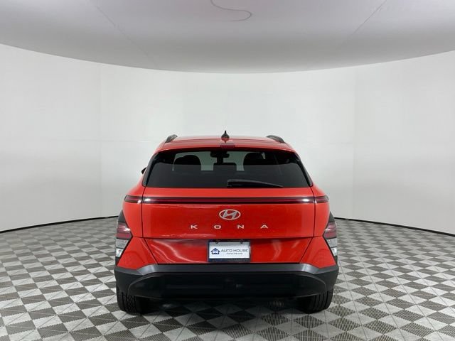 Used 2024 Hyundai Kona SEL w/ Convenience Package FWD image 6