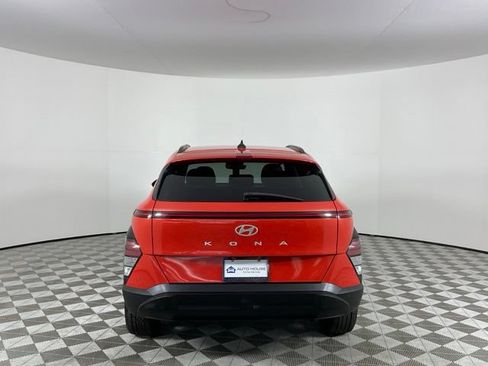 Used 2024 Hyundai Kona SEL w/ Convenience Package FWD image 6