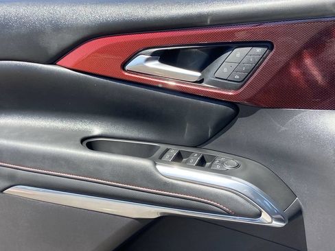 Used 2024 Chevrolet Traverse RS w/ LPO, Floor Liner Package FWD image 20