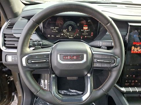 Certified 2024 GMC Acadia AT4 w/ Luxury Package image 20