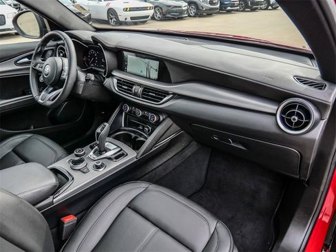 Used 2024 Alfa Romeo Stelvio Ti image 22