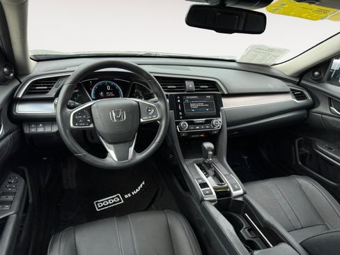 Used 2017 Honda Civic Touring image 15