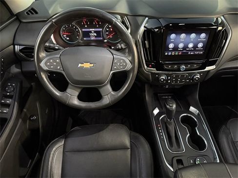 Certified 2020 Chevrolet Traverse Premier w/ Redline Edition image 11