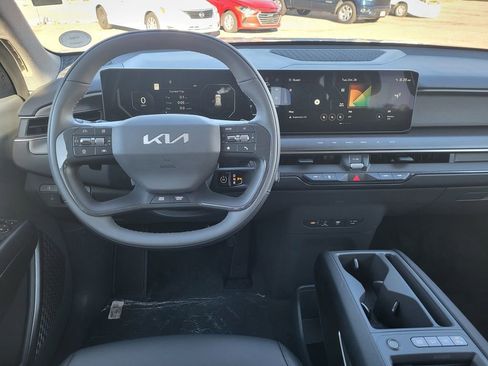 New 2026 Kia EV9 Wind image 11