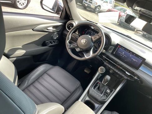Used 2024 Alfa Romeo Tonale Ti image 21