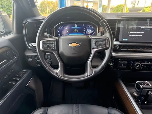 Used 2023 Chevrolet Silverado 1500 High Country w/ Technology Package image 13